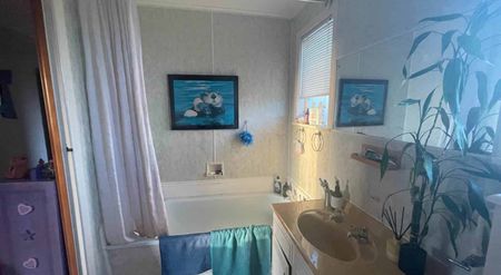 4 Bedroom Family Home In Coastal Beach Haven - Photo 5