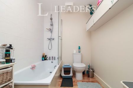 1 bedroom apartment to rent Peartree House, South Road, Harlow, CM20 - Photo 2