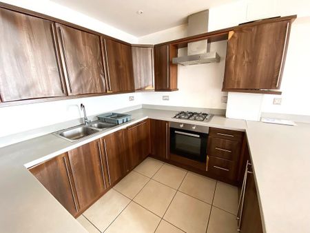 2 bedroom apartment to rent - Photo 5