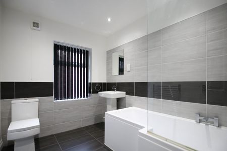 Manchester Road, Ince, Wigan, WN2 2EA - Photo 3