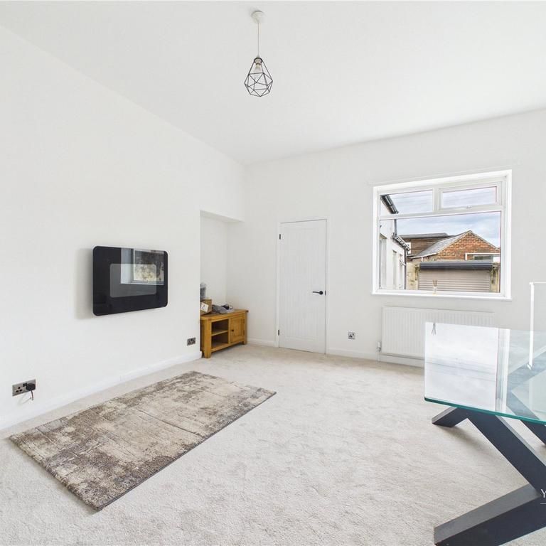 5 bedroom terraced house to rent - Photo 1