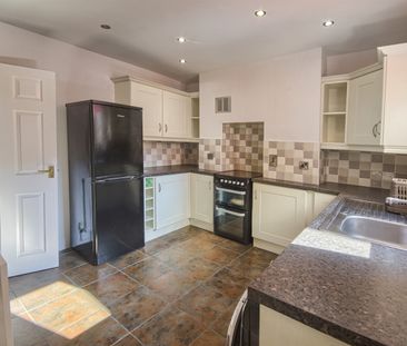 132 Balfour Avenue, Belfast, BT7 2EW - Photo 2