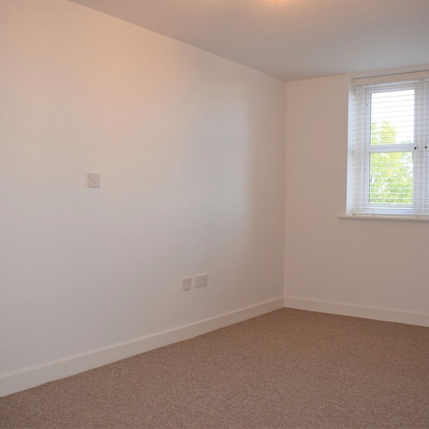 2 Bed Flat, Jenner House, NG3 - Photo 1