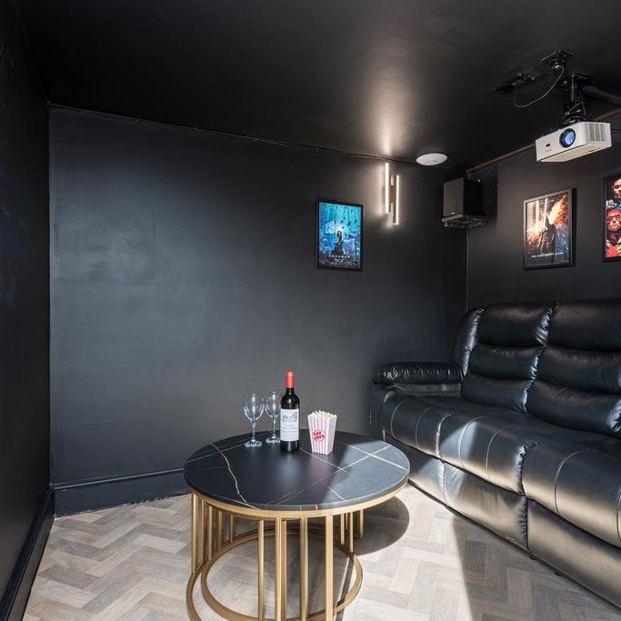 7 bedroom terraced house to rent - Photo 1