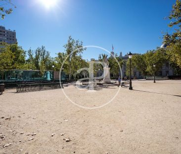 2 bedroom luxury Flat for rent in Madrid, Spain - Photo 5