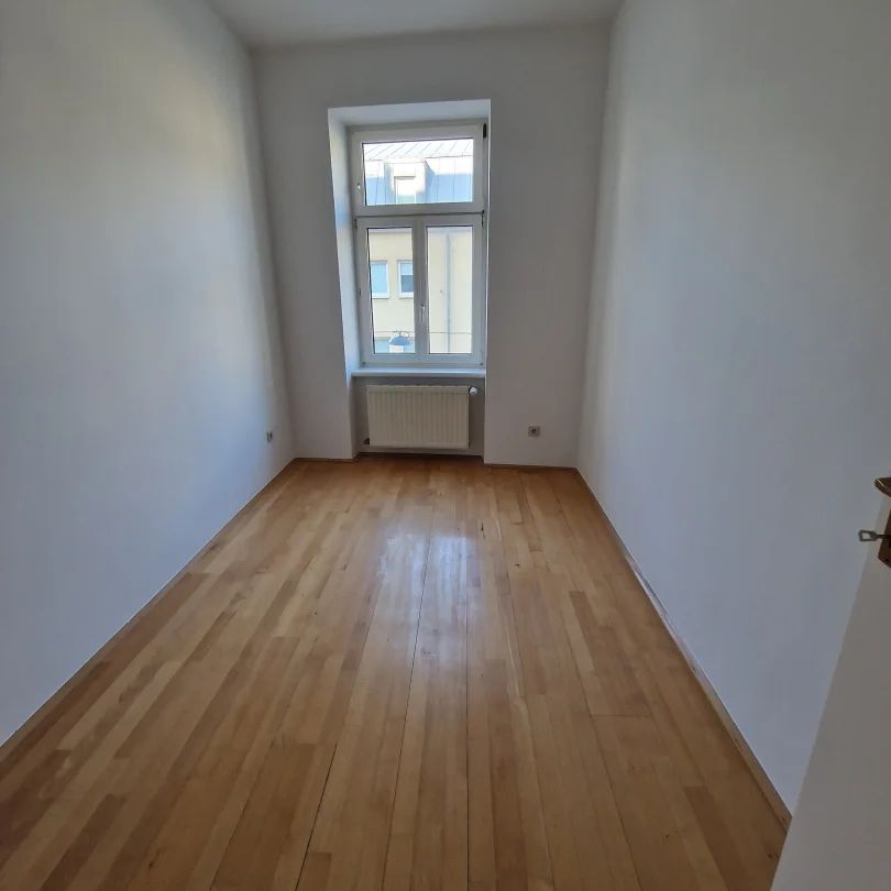 HÜBSCHE 2 ZIMMER WOHNUNG - NÄHE ELTERLEINPLATZ - 2. Stock mit Lift - Foto 1