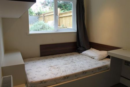 5 bedroom terraced house to rent - Photo 5