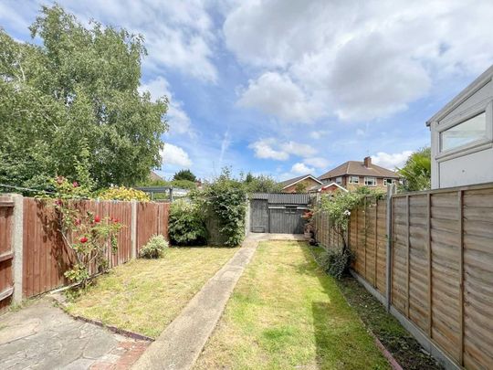3 bedroom semi-detached house to rent - Photo 1