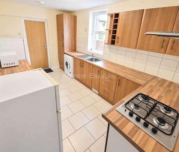 Grange Avenue, Reading, RG6 - Photo 6