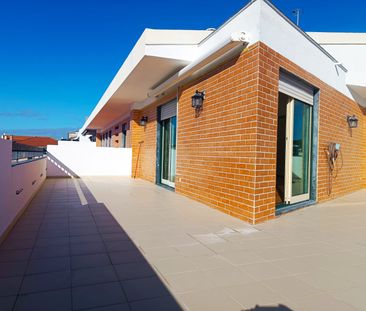 Apartamento T3 com Terraço Privativo para Arrendamento em Nova Queijas - Photo 3