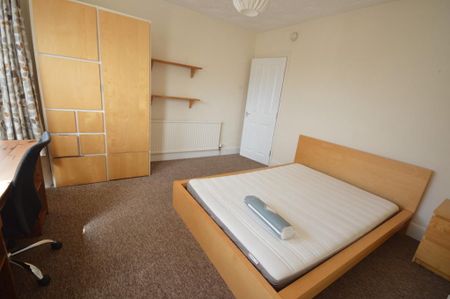 4 bedroom detached house to rent - Photo 5