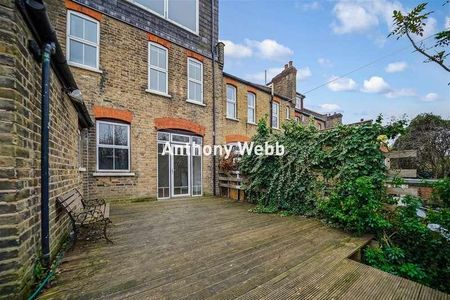 New River Crescent, Palmers Green, London, N13 - Photo 3