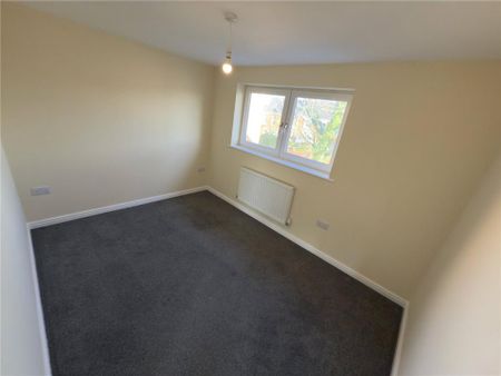 3 bedroom property to rent - Photo 4