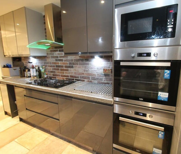 1 bedroom in a house share to rent - Photo 5