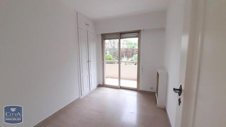 Location Appartement 3 pièces 97m² LE CANNET 06110 - Photo 2