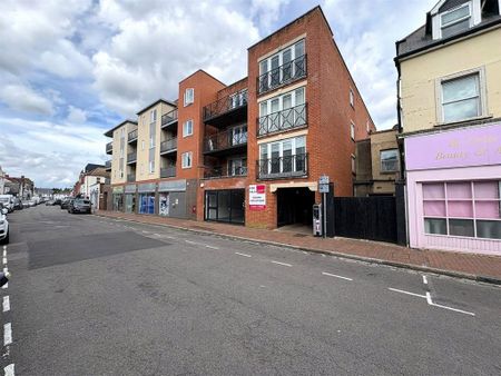 1 bedroom apartment to rent - Photo 4