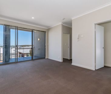 PERFECT STARTER HOME IN A QUIET, CONVENIENT LOCATION - Photo 6