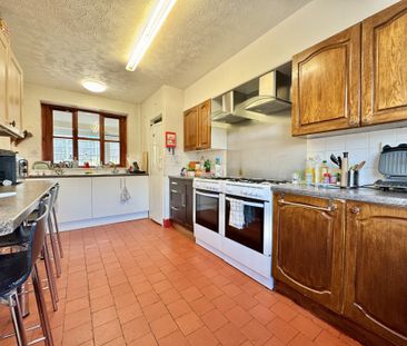 Wakefield Road, Norwich - Photo 1