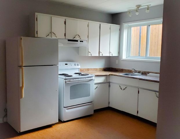 300-600 - 1621 - 1699 Ingledew Street - 30 - 1621 - Photo 1