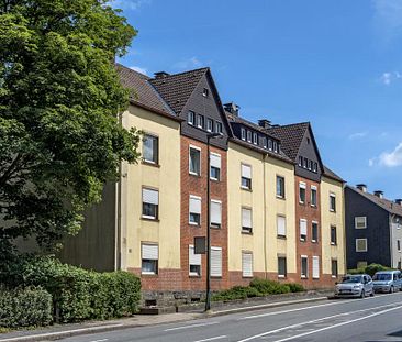 Schicke 2 Zimmer-Wohnung mit neuem Laminat in Lüdenscheid-Lennestraße! - Photo 5