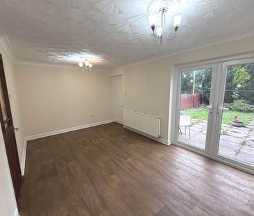 3 bedroom townhouse to rent - Photo 2