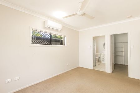 15 Eungella Court, Bushland Beach - Photo 2