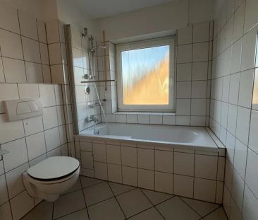 Attraktive 3-Zi.-Maisonette-Wohnung mit Sonnenbalkon - Photo 3