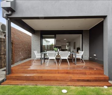 13B Derham Street, Spotswood, VIC, 3015 - Photo 6