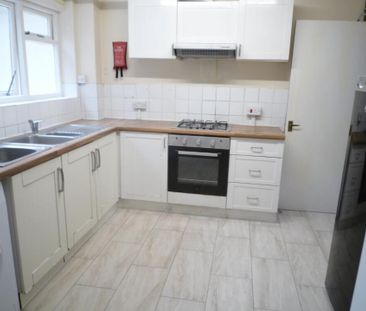 Room in a Shared House, Bulmershe Road, RG1 - Photo 4