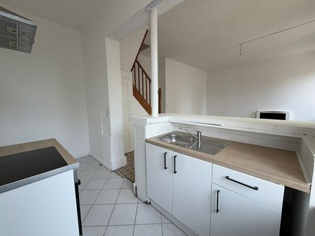 Location Maison 3 pièces 65m² - Photo 2