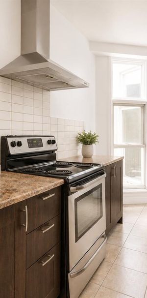 2 CH - 1 SDB - Westmount - $1,750 /mo - Photo 1