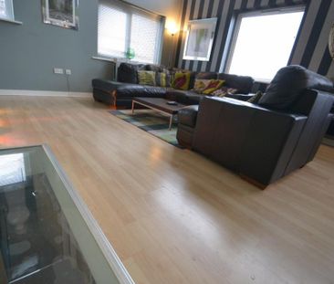 3 bedroom townhouse to rent - Photo 2