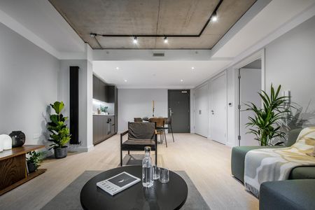 Kampus, Piccadilly - Photo 3