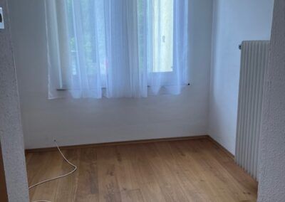 Reihenhaus mit Wirtschaftsgebäude und Doppelgarage - Foto 5