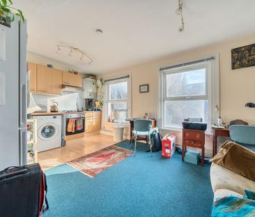 1 bedroom flat to rent - Photo 2