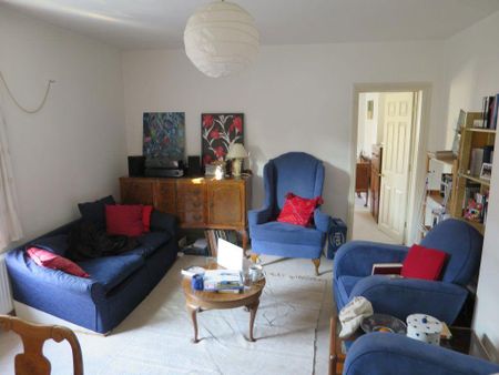 3 bedroom flat to rent - Photo 2
