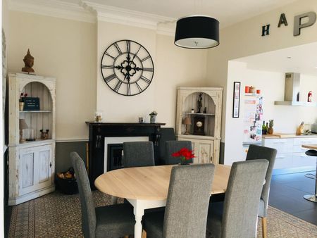 Spacieuse maison 5ch à 1435 Mont-Saint-Guibert  Loyer: 1 800 € - Photo 5