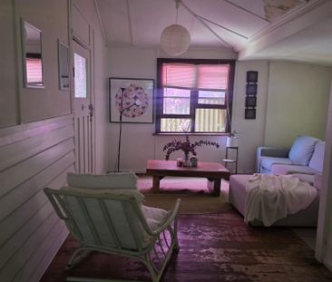 Scarborough - Photo 3