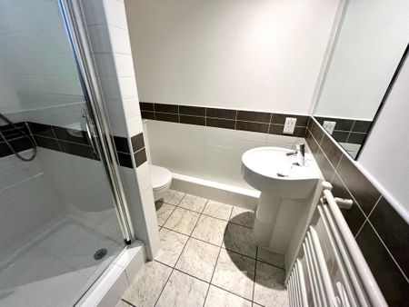 2 bedroom flat to rent - Photo 3