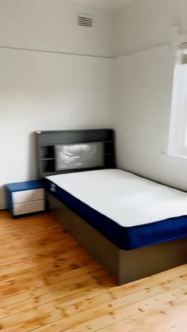 103 Middle St, Sydney - Photo 3