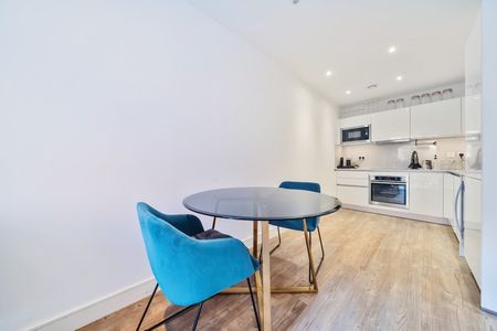 34 Cable Walk, London, SE10 - Photo 4