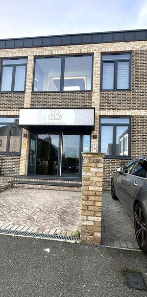 Lancaster Road, Barnet EN4, London - Photo 1