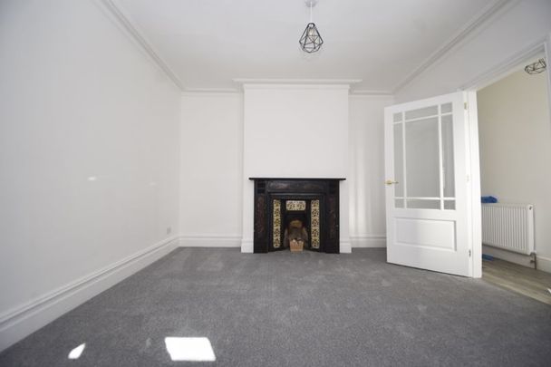 Beaconsfield Road, Basingstoke - Photo 1