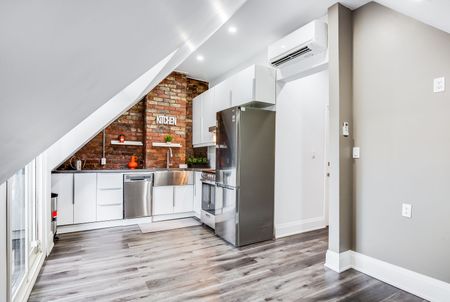 For Lease - 19 Springhurst Avenue Unit# 3, Toronto, Ontario - Photo 2