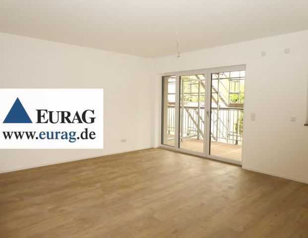 FÜ: Erstbezug! Attraktiv & repräsentativ, 2-Zi-Whg (2.OG) mit EBK, Balkon, Aufzug + TG-Stellplatz - Photo 1