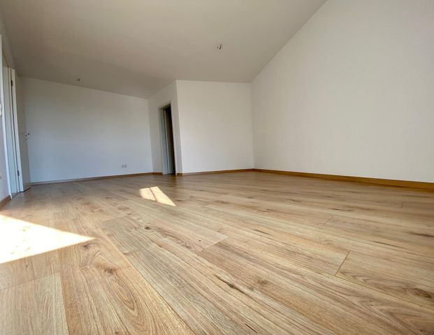 Helle 2-Zimmer-Dachgeschosswohnung in Leipzig-Mölkau - inklusive TG-Stellplatz - Photo 1