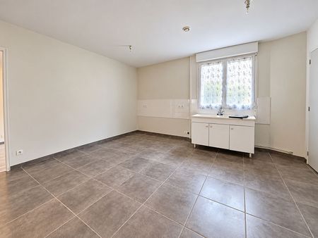 Location Appartement 3 pièces 40m² - Photo 2