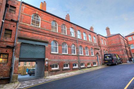 5 St Peters Close, S1 2EJ - Photo 2