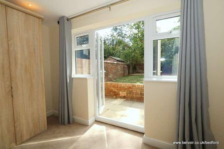 Clapham Road, Bedford, MK41 - Photo 2