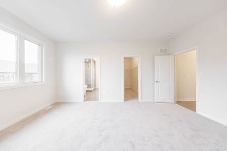 For Lease - 1811 Narcissus Gardens, Pickering, Ontario - Photo 4